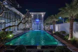Biệt thự ao sen Hưng Yên Villa in Vietnam
