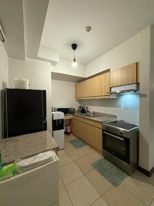 Condo for Families and Friends Apartment in Muntinlupa