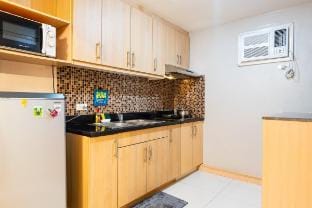 Burgos Circle  BGC ,Cor 1BR  Unit w/ Great View Apartment in Makati