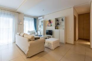 Ikea Lux 100 Mbps Metro Parking Balcony Netflix Vacation rental in Athens