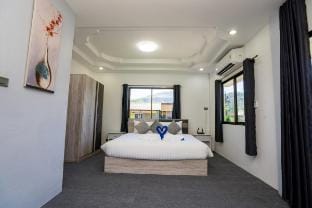 Fantastic 3 Bed, 3 Bath Villa 400m to the Beach. Vacation rental in Choeng Thale