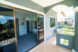 Fantastic 3 Bed, 3 Bath Villa 400m to the Beach. Vacation rental in Choeng Thale