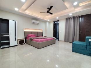 Homlee-Virasat 3BHK Flat Central DEL-Lift-Parking Vacation rental in New Delhi