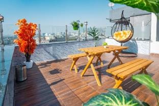 Terrace Apartment for 9 | Near Airport & Metro Vacation rental in Mumbai