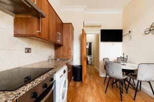 Warm Apartments in Queensway Apartment in City of Westminster