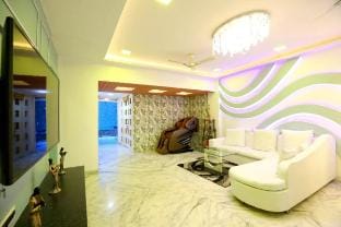 Luxury 4 Bedroom villa with pool in Kandivali East Vacation rental in Mumbai