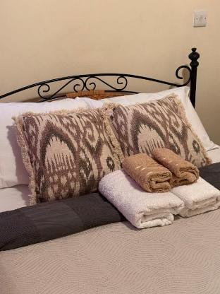 Heron Gate Comfort, Park and Pillow Vacation rental in Cork City