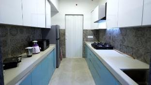 Plush 3 bedroom near Hiranandani Hospital Powai Vacation rental in Mumbai