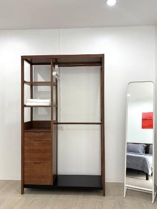 1minBTS-Workplace>Living area/Central/Fast-WiFi+AC Vacation rental in Bangkok