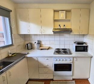 Entire Simple Comfy Unit in Yokine. Self Check-in Vacation rental in Perth