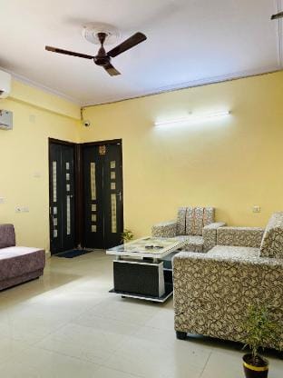 JMS Stay Near Cantonment Varanasi Apartment in Varanasi