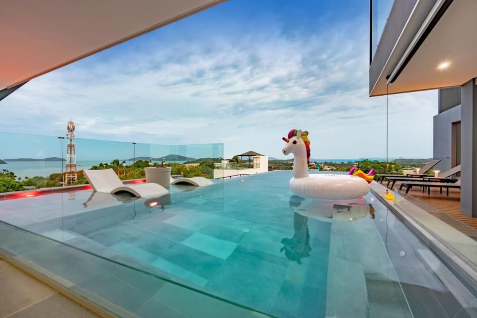Luxury 6BR Seaview Statement Villa - Villa Legend Villa in Rawai