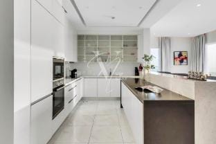 Luxury 2BR with Dubai Eye & Sea Views | One JBR Vacation rental in Dubai