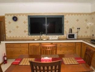 Les Forbans Apartment Vacation rental in Africa