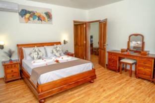 Praslin Orchid Villa  Apartment in Africa