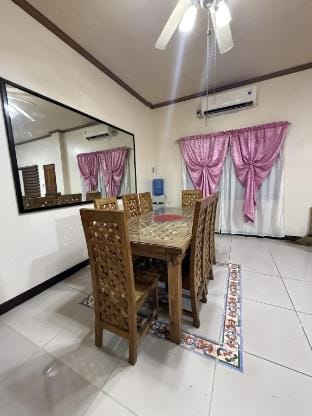 Affordable 4 bedroom La Union Vacation rental in La Union