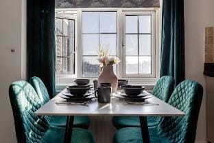 The Hyde Park Retreat - Stylish 2BR Family Apt. Apartment in City of Westminster