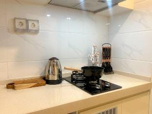 Comfy Studio Room @Sky House BSD Vacation rental in West Java