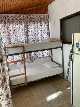 Nine-Person Room/Kalemi Pansiyon (509) Vacation rental in Turkey