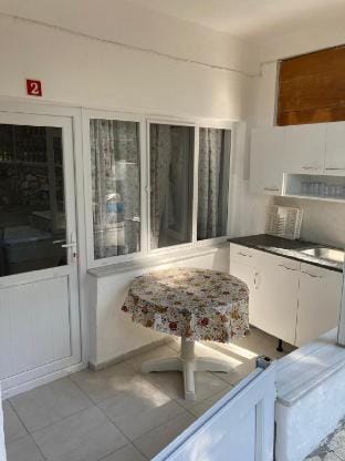 Three-Person Room/Kalemi Pansiyon(203) Vacation rental in Turkey