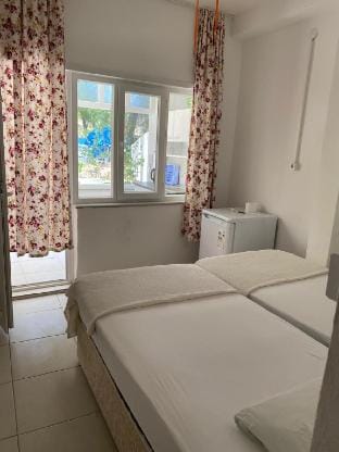 Double Room / Kalemi Pansiyon Vacation rental in Turkey