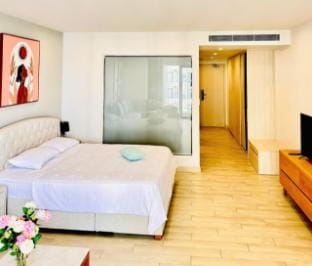 YellowBeach 5* Suites @ Gold Coast Nha Trang Apartment in Nha Trang