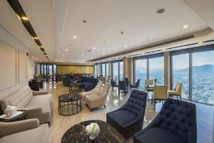 Al-ta-ra Suites 2 Bedroom 3 Bed Apartment Vacation rental in Da Nang