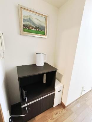 A広い空間、近栄、2駅利用可、買物便利 Apartment in Nagoya
