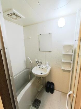 A広い空間、近栄、2駅利用可、買物便利 Apartment in Nagoya