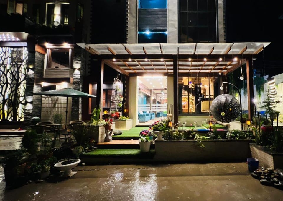 FLICKERZ INN Hotel in India