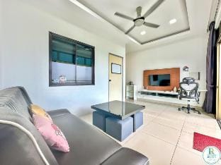Rufus Suite. Palazio @Studio 2Pax near Aeon&Toppen Vacation rental in Johor Bahru