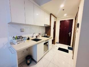 Skyhouse alam Sutera Tower Acacia With PS4 Vacation rental in West Java