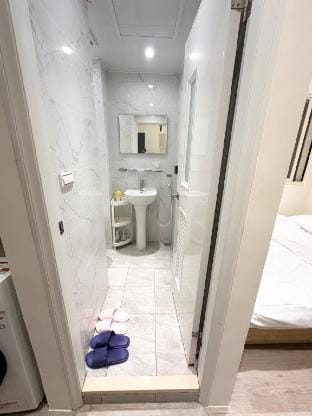 Ximending, Taipei Station Traveler Suite Ximen Vacation rental in Taipei City