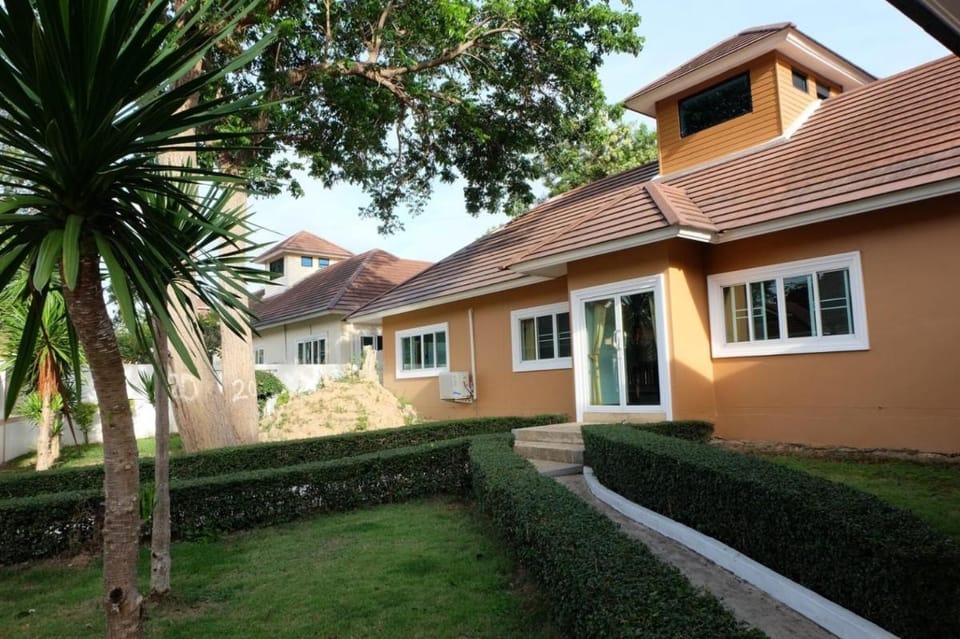 The Pool House Pattaya บ้านเดอะพูลเฮาส์พัทยา Vacation rental in Pattaya City