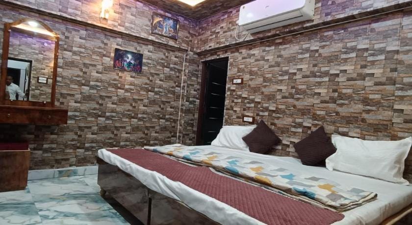 KASHI DREAM GUEST HOUSE Bed and Breakfast in Varanasi