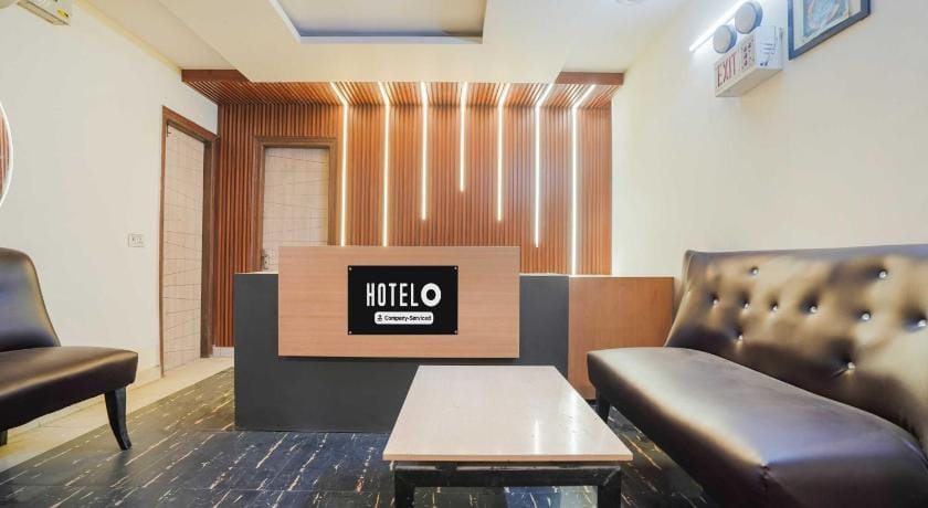 Hotel O West Vinod Nagar Metro Station Hotel in Noida