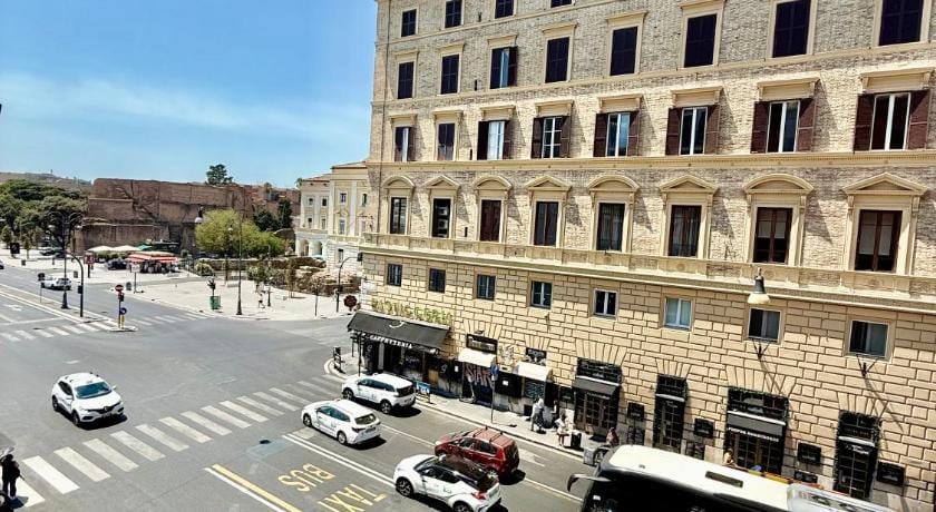 Luna Guest House Bed and Breakfast in Rome