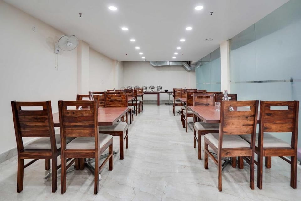 Hotel O Sector 63 A Noida Hotel in Noida