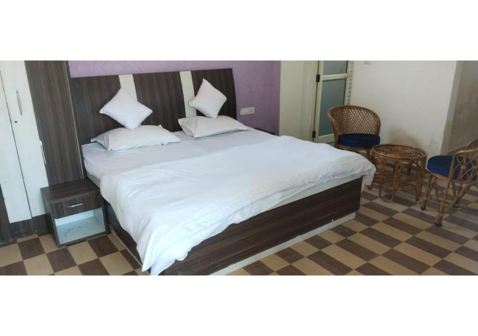 Shrivari SK Home Stay Hotel in Uttarakhand