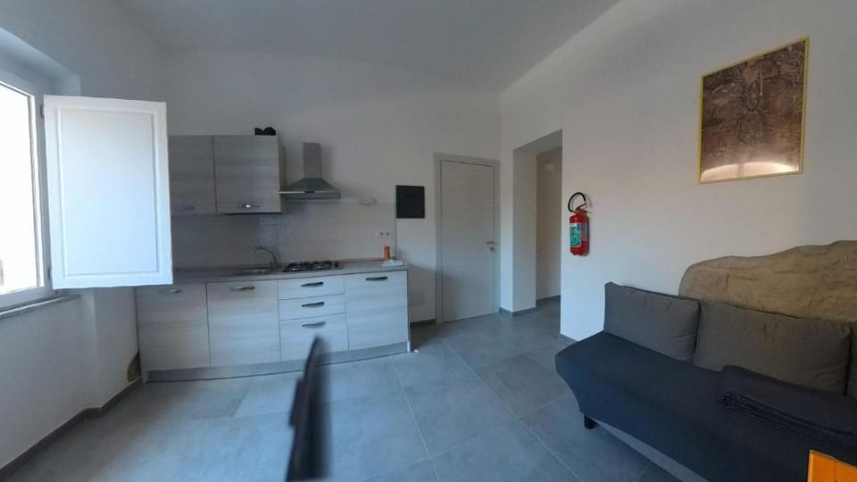 Sant Antioco Yellow Apartment with 2 Way Air Con Bed and Breakfast in Sardinia