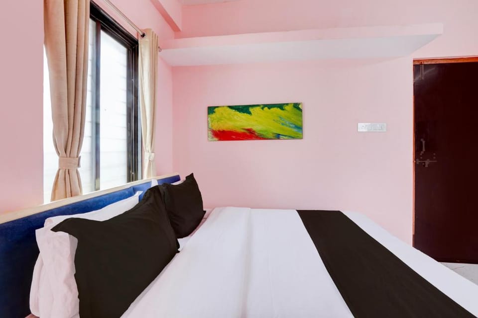 HOTEL O RUNWAY Service Apartment Hotel in Maharashtra