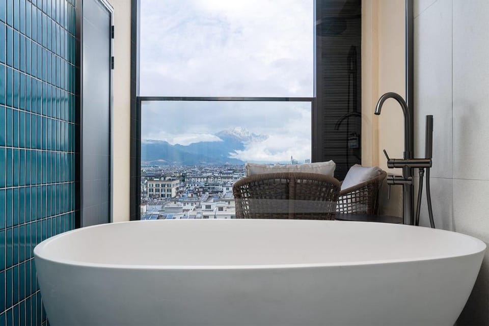 Holiday Inn Express Lijiang Ancient Town by IHG Hotel in China