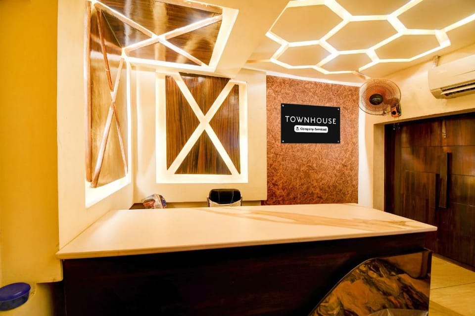 Super Townhouse Varanasi Railway Junction Hotel in Varanasi