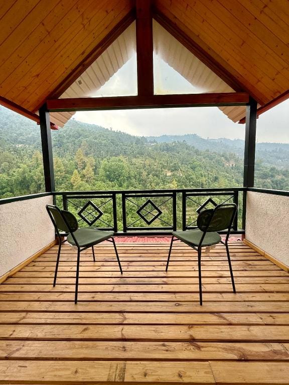 The Hermit's Getaway Bed and Breakfast in Uttarakhand