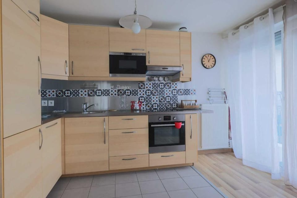 A C Apartment 2BR 6P - StOuen Grand Parc Apartment in Île-de-France