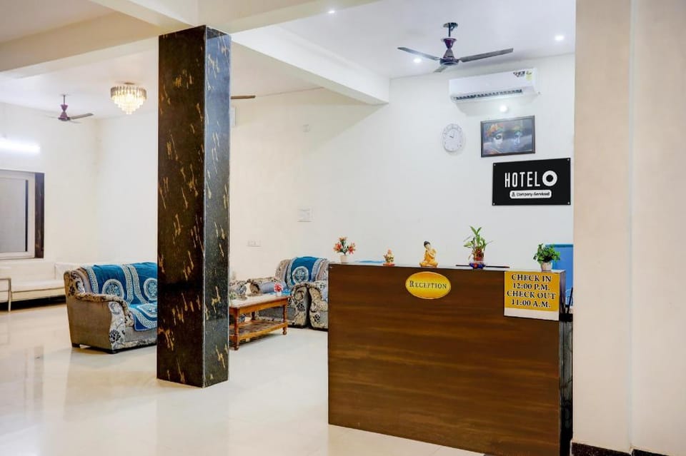 Super Hotel O IIT Varanasi Formerly Shree Gopal Upwan Hotel in Varanasi