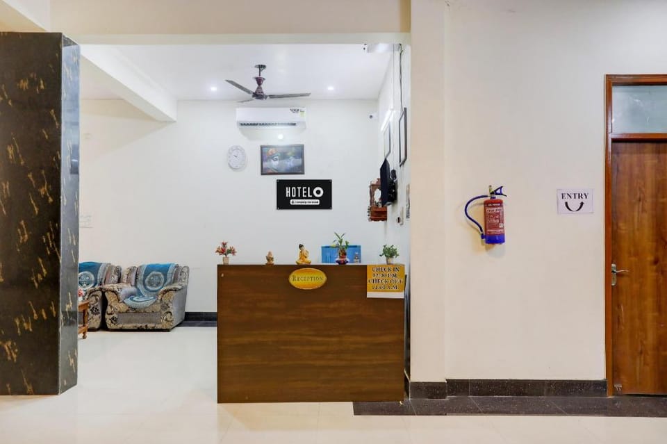 Super Hotel O IIT Varanasi Formerly Shree Gopal Upwan Hotel in Varanasi