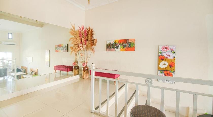 OYO 94669 Hotel Puri Inn Panakkukang Makassar Hotel in Indonesia