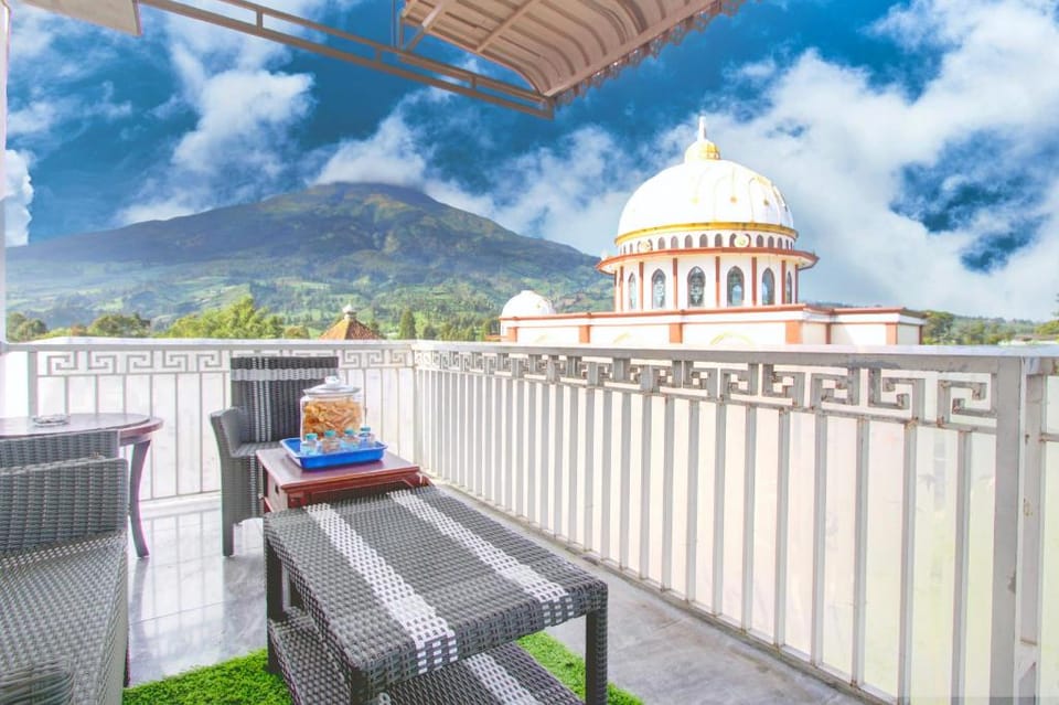 Hotel O Guesthouse Sabar Makmur Kledung Syariah Hotel in Indonesia
