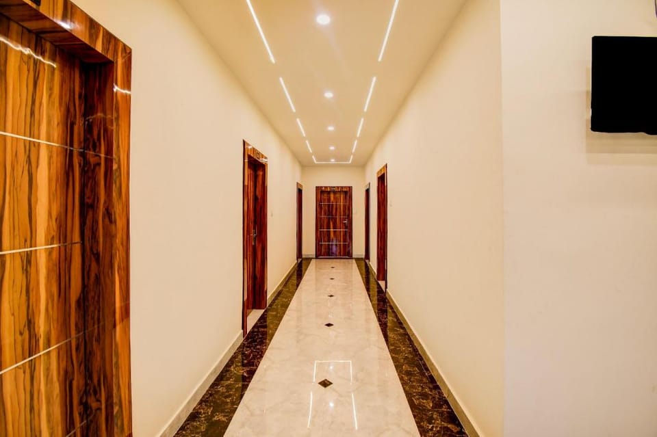 Hotel O Shree Krishna Palace Hotel in Lucknow
